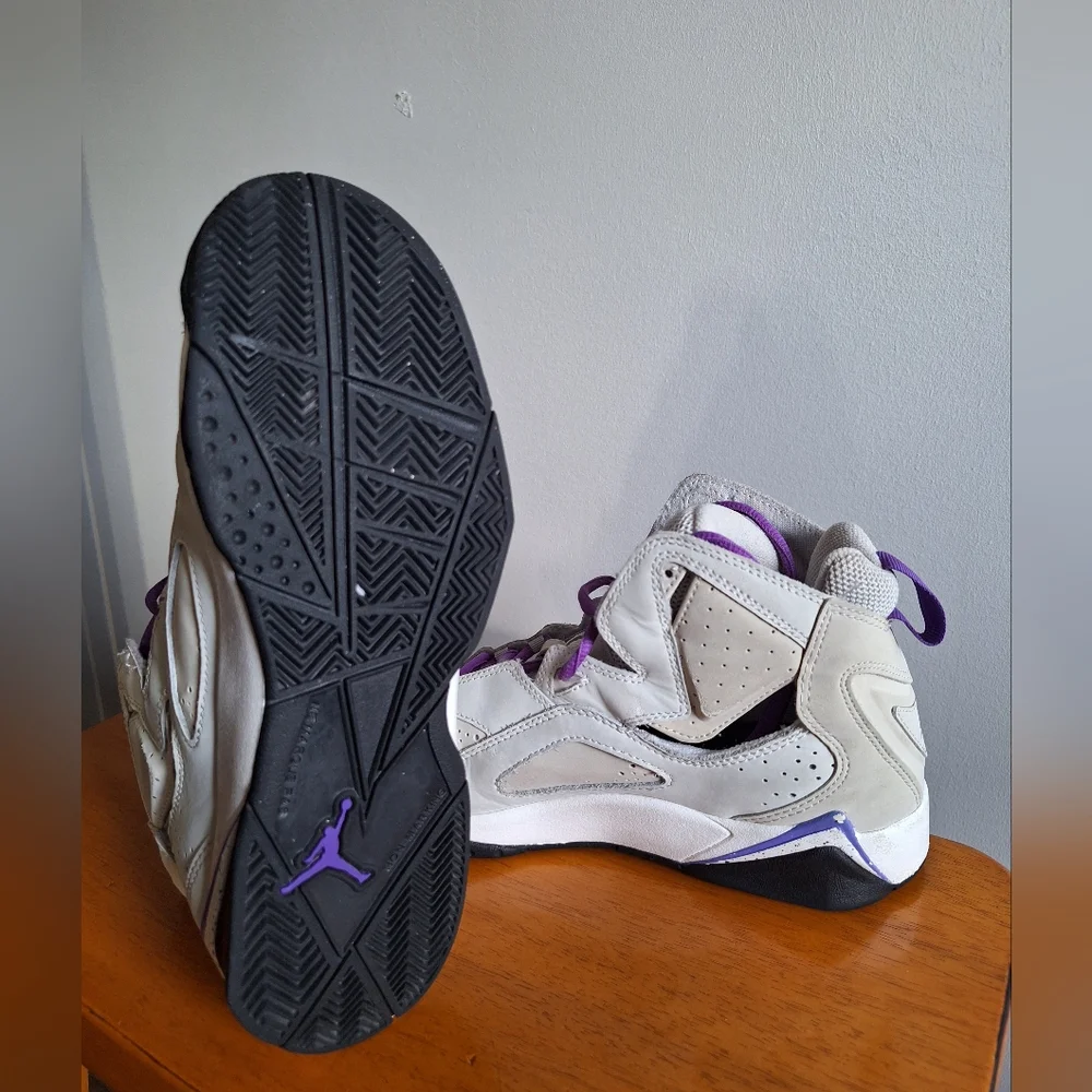 Air Jordan True Flight GS 'Base Grey Purple Venom' 6.5Y - Picture 7 of 11